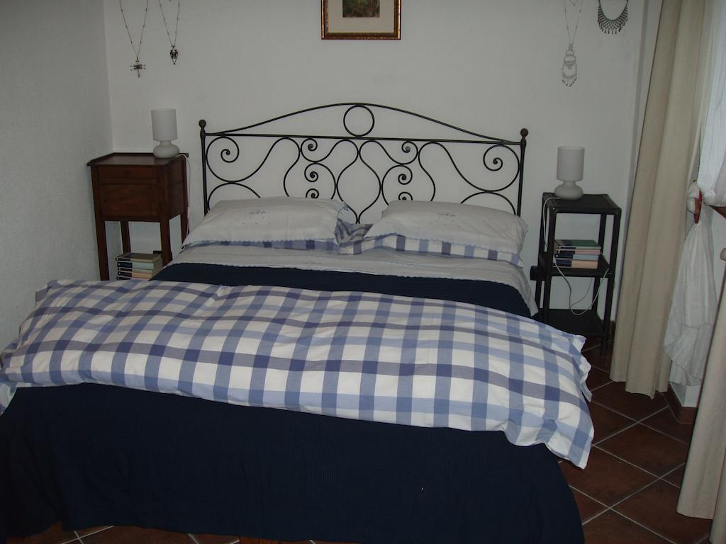 Cascina Nel Bosco Bed & Breakfast Moncucco Torinese Rom bilde